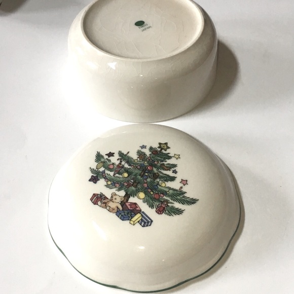 NIKKO JAPAN Vintage Lidded Christmas Tree Holiday Trinket Round Porcelain - Picture 4 of 8